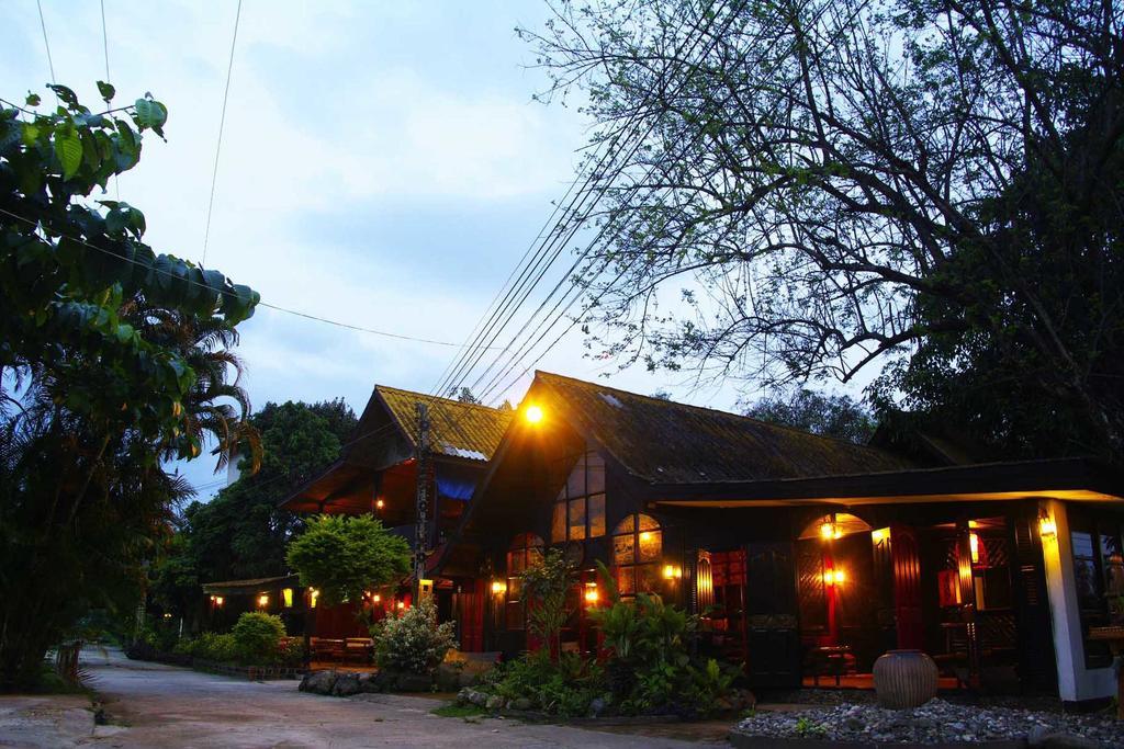 Areeya Phuree Resort Thaton Mae Ai Zewnętrze zdjęcie